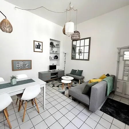 Cour Passy - Centre Appartement